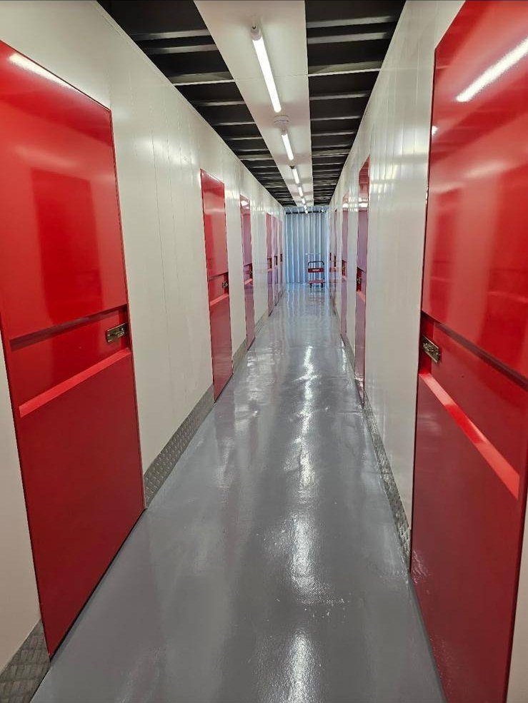 Couloir de box de stockage s&eacute;curis&eacute;s AzurBox06 &agrave; Drap
